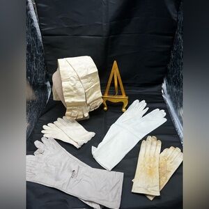 5 pairs of vintage gloves